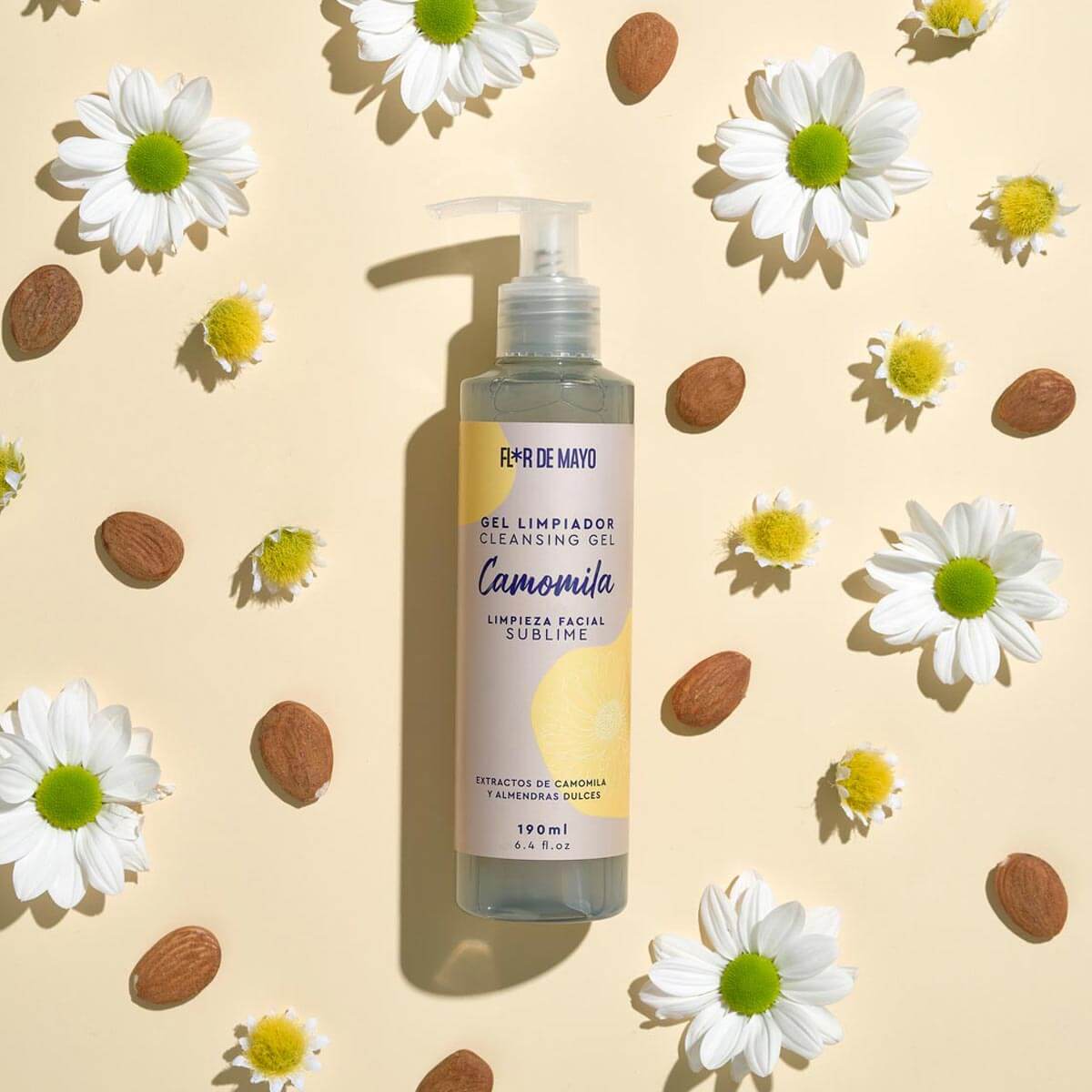 Cleansing gel with chamomile extracts