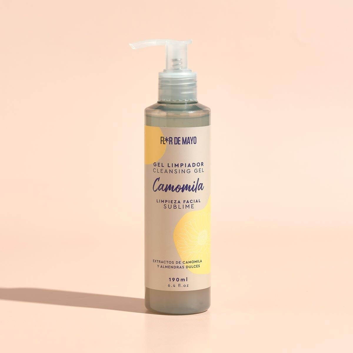 Cleansing gel with chamomile extracts