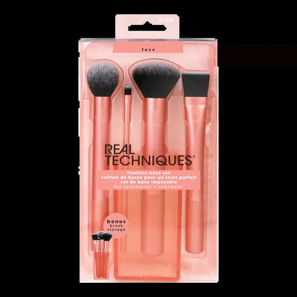 alt="Conjunto de Pincéis Flawless marca Real Techniques - Conjunto de pincéis de maquilhagem projetado para um acabamento perfeito, ideal para aplicar base, blush e sombras, garantindo uma aplicação suave e profissional."