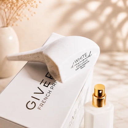 Perfume White Diamond Giverny feminino com design sofisticado e fragrância intensa