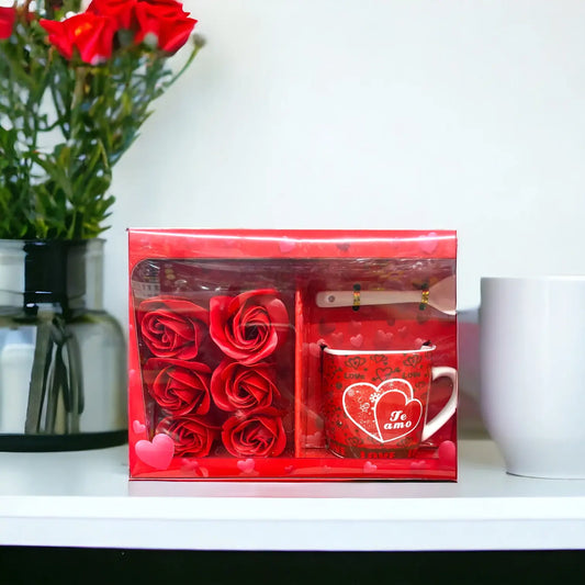 Conjunto com caneca, colher e sabonete de rosas