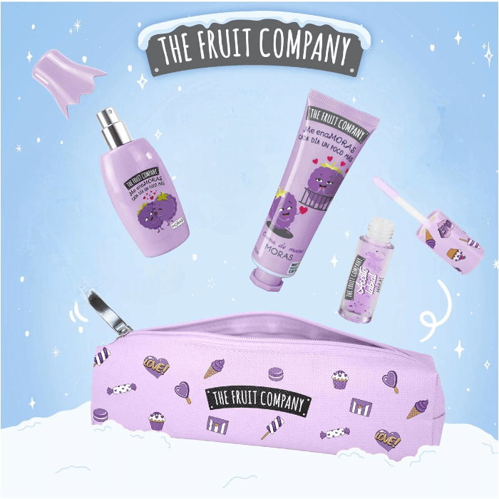 
alt="Conjunto de Presente Aroma a Amoras marca The Fruit Company - Um presente perfeito com fragrância doce de amoras, ideal para momentos especiais."