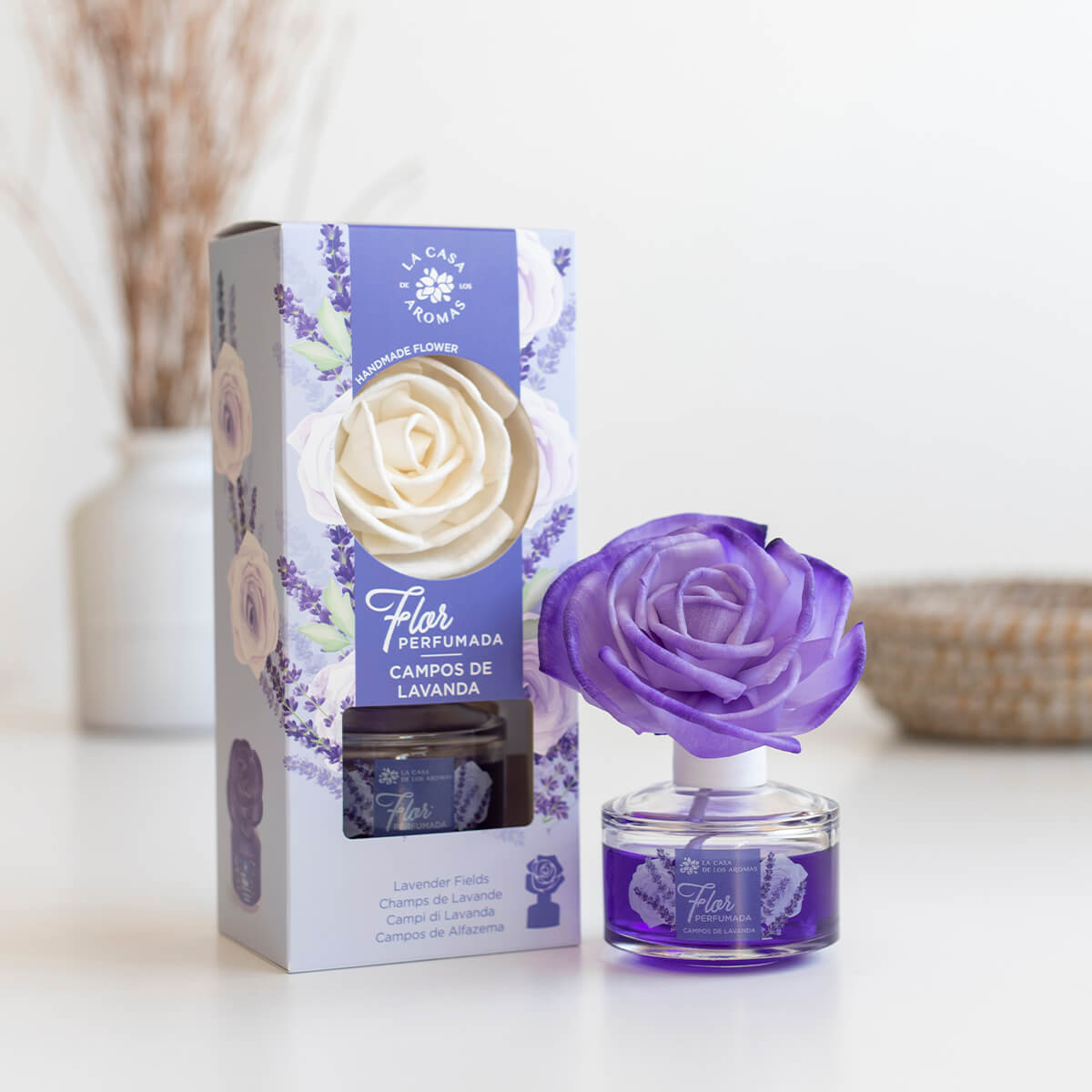 alt="Campos de Lavanda - Flor Perfumada marca La Casa de los Aromas - Flor aromática com fragrância de lavanda, ideal para ambientar e refrescar ambientes, proporcionando uma sensação de tranquilidade e frescor."