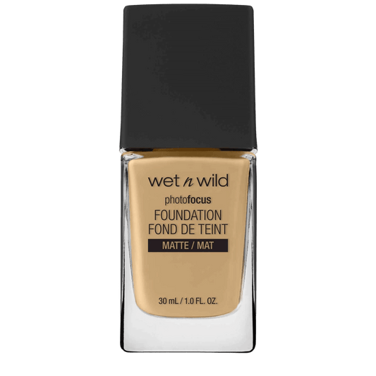 alt="Base Líquida Mate Photo Focus Foundation marca Wet&Wild - Base líquida de acabamento mate para fotos, da marca Wet&Wild"